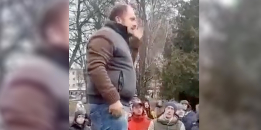 Belediye Başkanı savaşacaksan oy birliği gerekir dedi, herkes 'Savaşalım' diye bağırdı