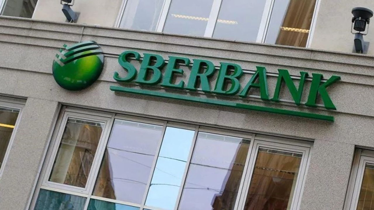 Rusya'nın en büyük bankası Sberbank Avrupa pazarından çekildi