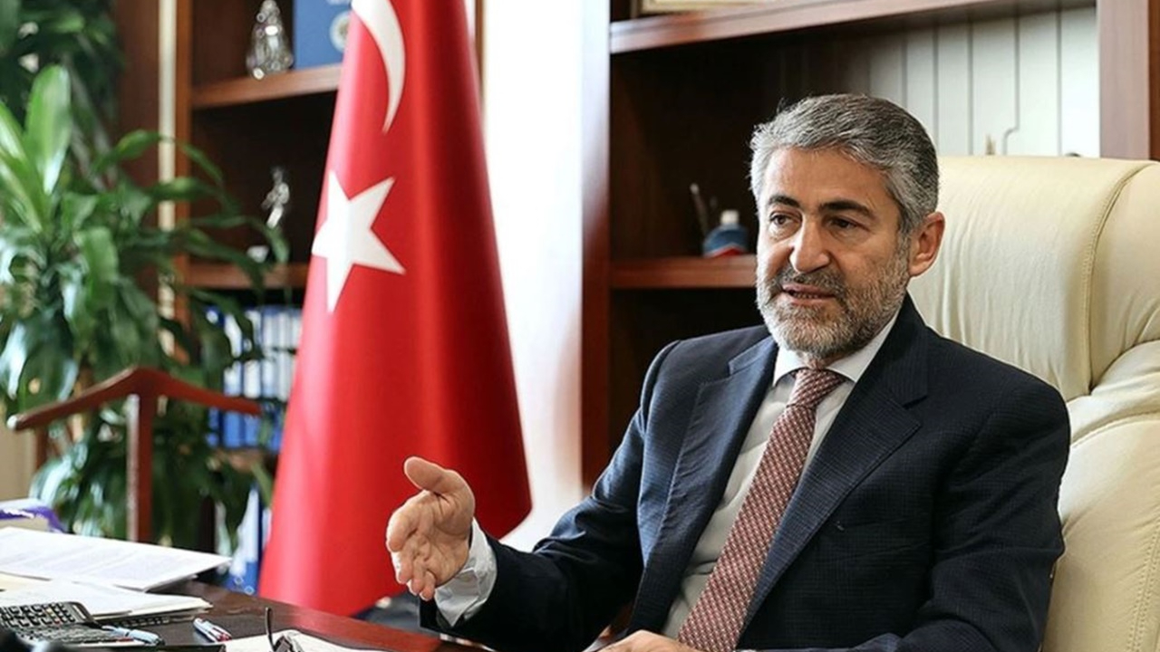 Hazine ve Maliye Bakanı Nebati: Hiçbir şey yapmasak bile temmuz ayına kadar yetecek ayçiçek yağı var