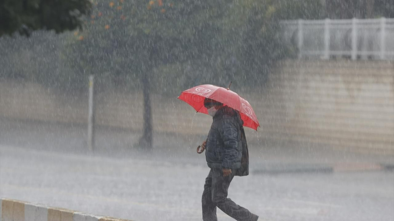 Meteorolojiden 4 il için  'sarı kodlu' uyarı! Kuvvetli geliyor!