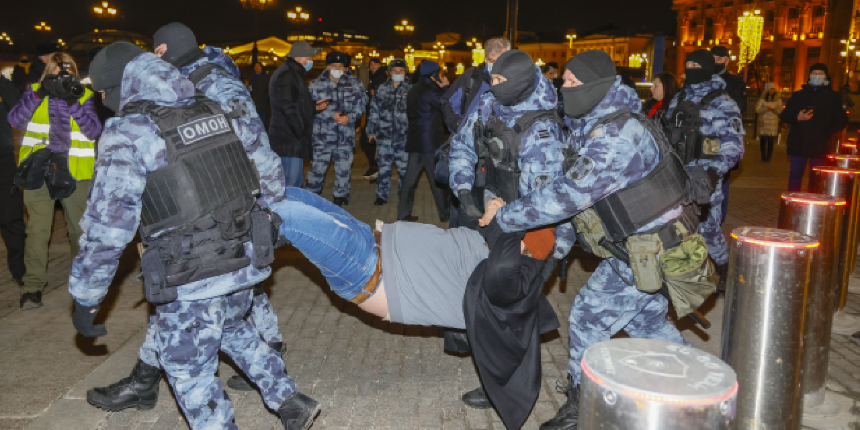 Rusya'da savaş karşıtlarının protesto eylemlerinde 7. gün: 7 bin 500 gözaltı