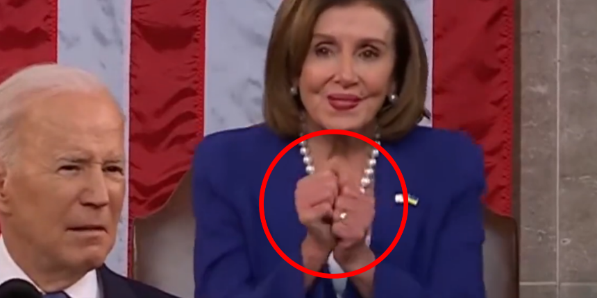 Pelosi'nin, Biden'ın konuşması sırasında yaptığı tuhaf el hareketleri!