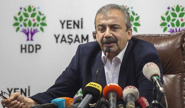 HDP'li Sırrı Süreyya Önder'den ayrılık kararı!