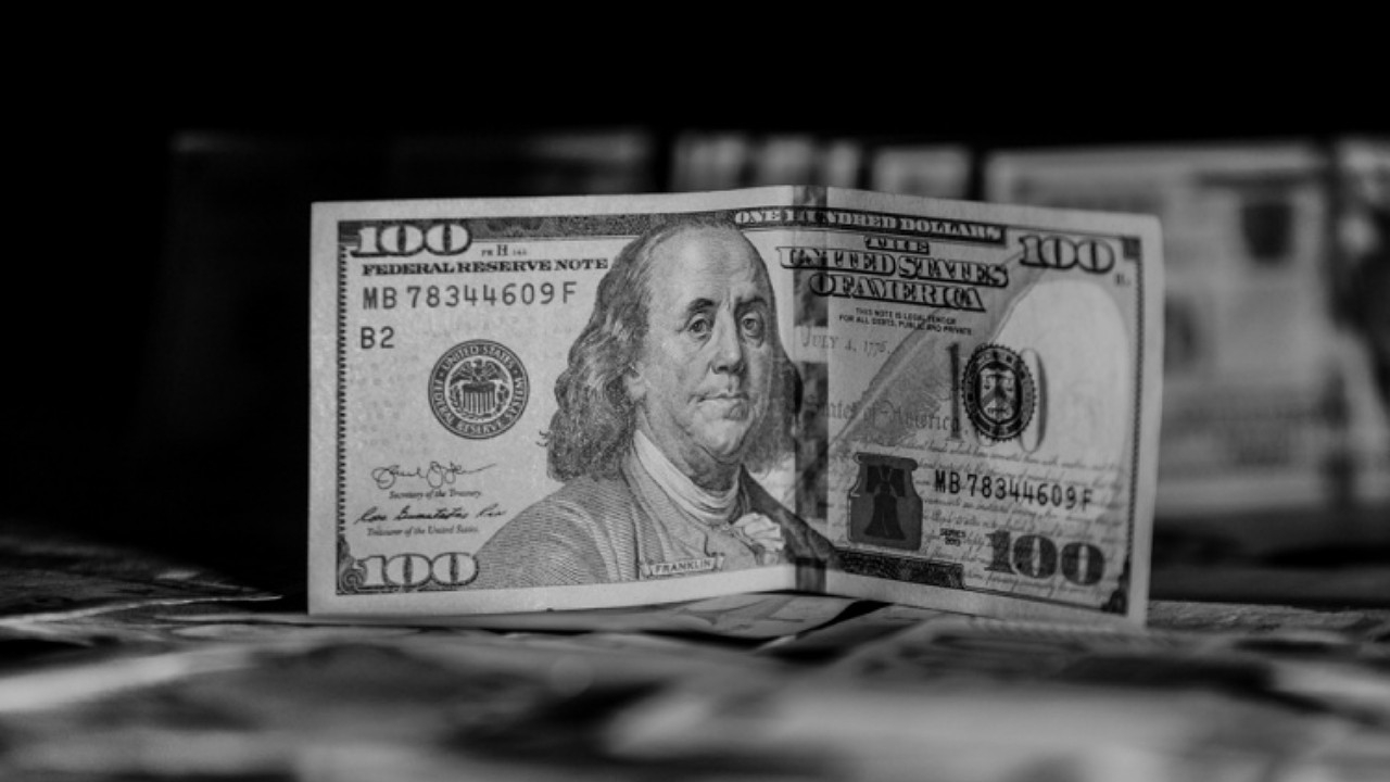Piyasalarda hem savaş hem enflasyon gerilimi: Dolar, 14 TL'nin üzerinde!