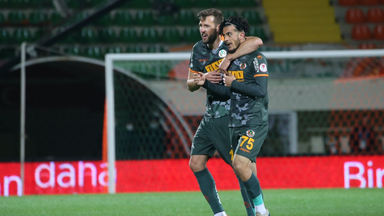 Ziraat Türkiye Kupası'nda son yarı finalist Aytemiz Alanyaspor...