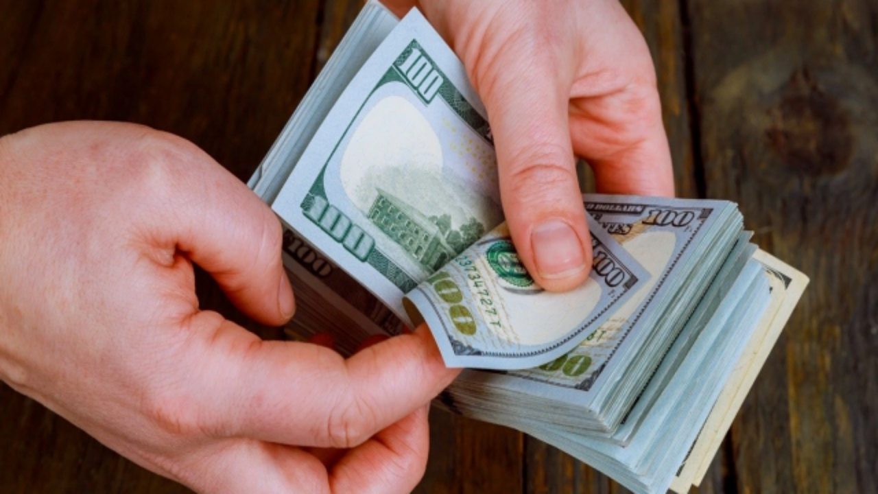 Putin'in 'pozitif' mesajı piyasaları rahatlattı: Dolar ve euro geriledi!
