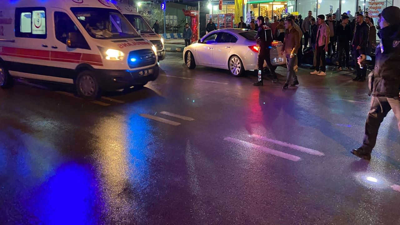 Burdur'da bıçaklı kavga
