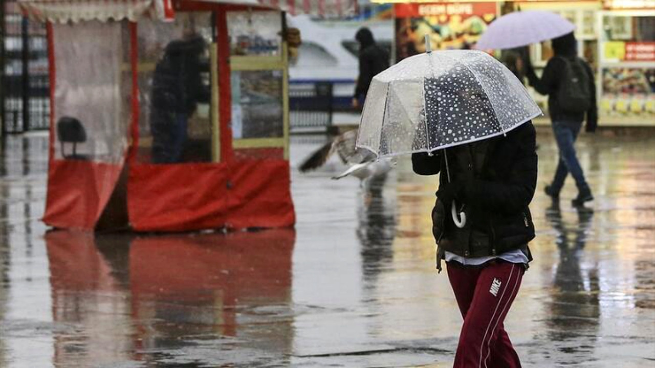 Meteoroloji saat verip uyardı: İstanbul dahil pek çok ilde sağanak bekleniyor!