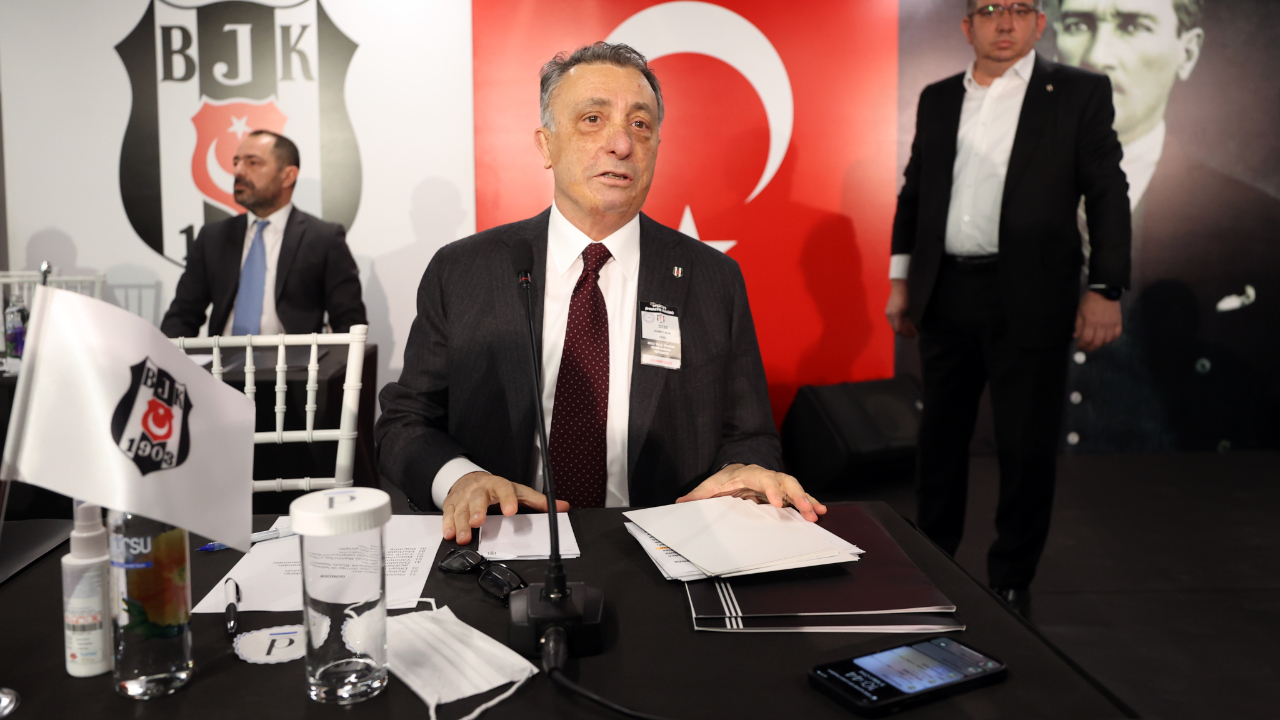 Ahmet Nur Çebi: Sergen Yalçın'ın altını ben oymadım, niye oyacağım ki!