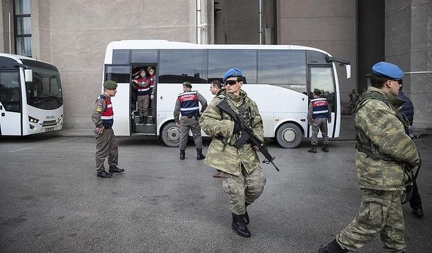 Ankara Büyükşehir Belediyesi ve iki bakanlıkta FETÖ operasyonu!
