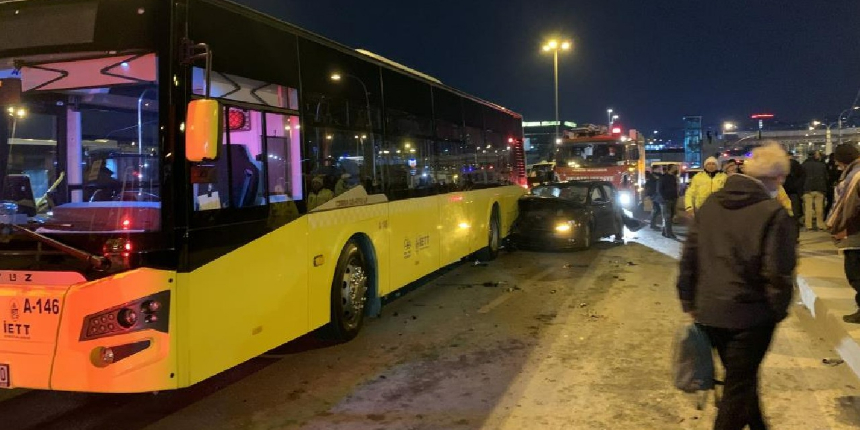 Önce beton mikserine sonra İETT otobüsüne çarptı: Yaralılar var!