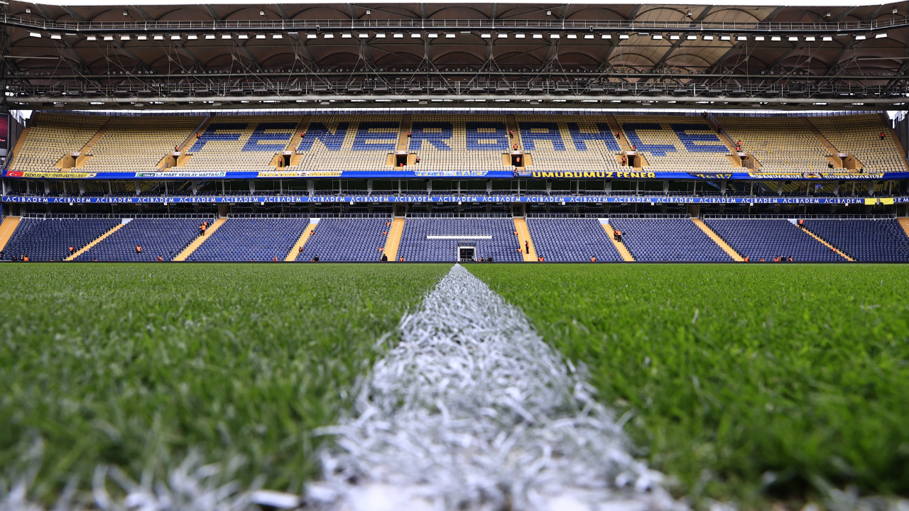 Fenerbahçe - Trabzonspor maçı öncesi stat dışında bazı taraftarlar ezilme tehlikesi atlattı