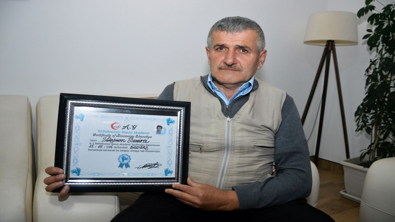 Mıknatıs Adam'dan biyoenerji ile tedavi iddiası