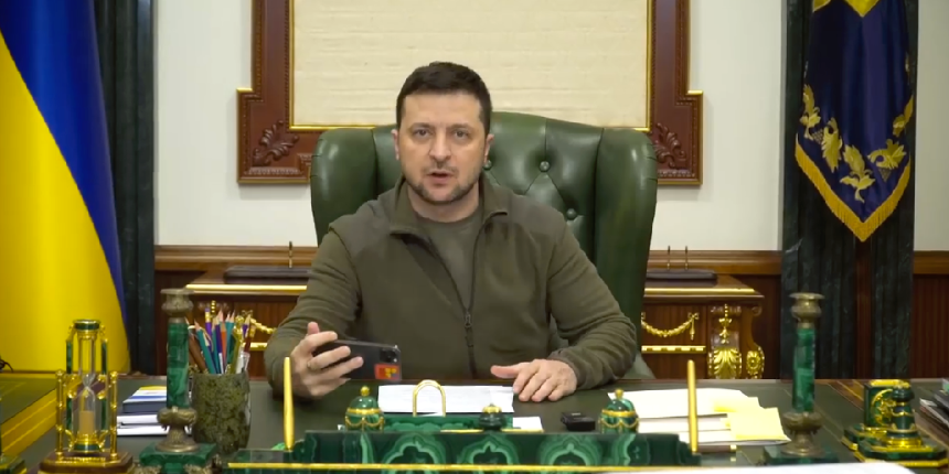 Zelenskiy'den yeni video: Kiev'de kalıyorum, saklanmadan ve kimseden korkmuyorum