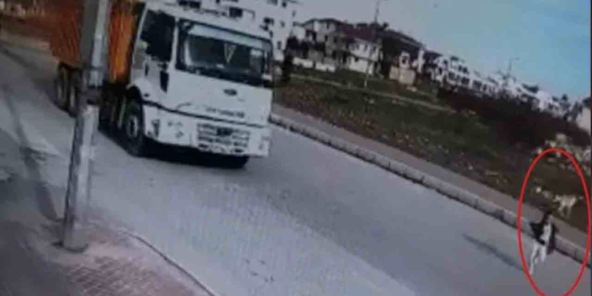 Köpekten kaçarken kamyonun altında kalan kız çocuğundan kötü haber: Bacağını kaybetti