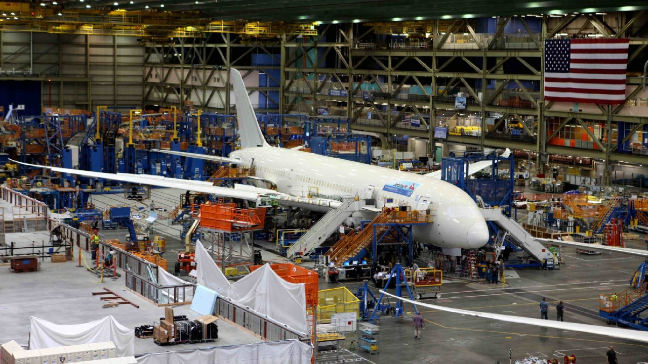 Boeing, Rusya'dan titanyum alımını askıya aldı!