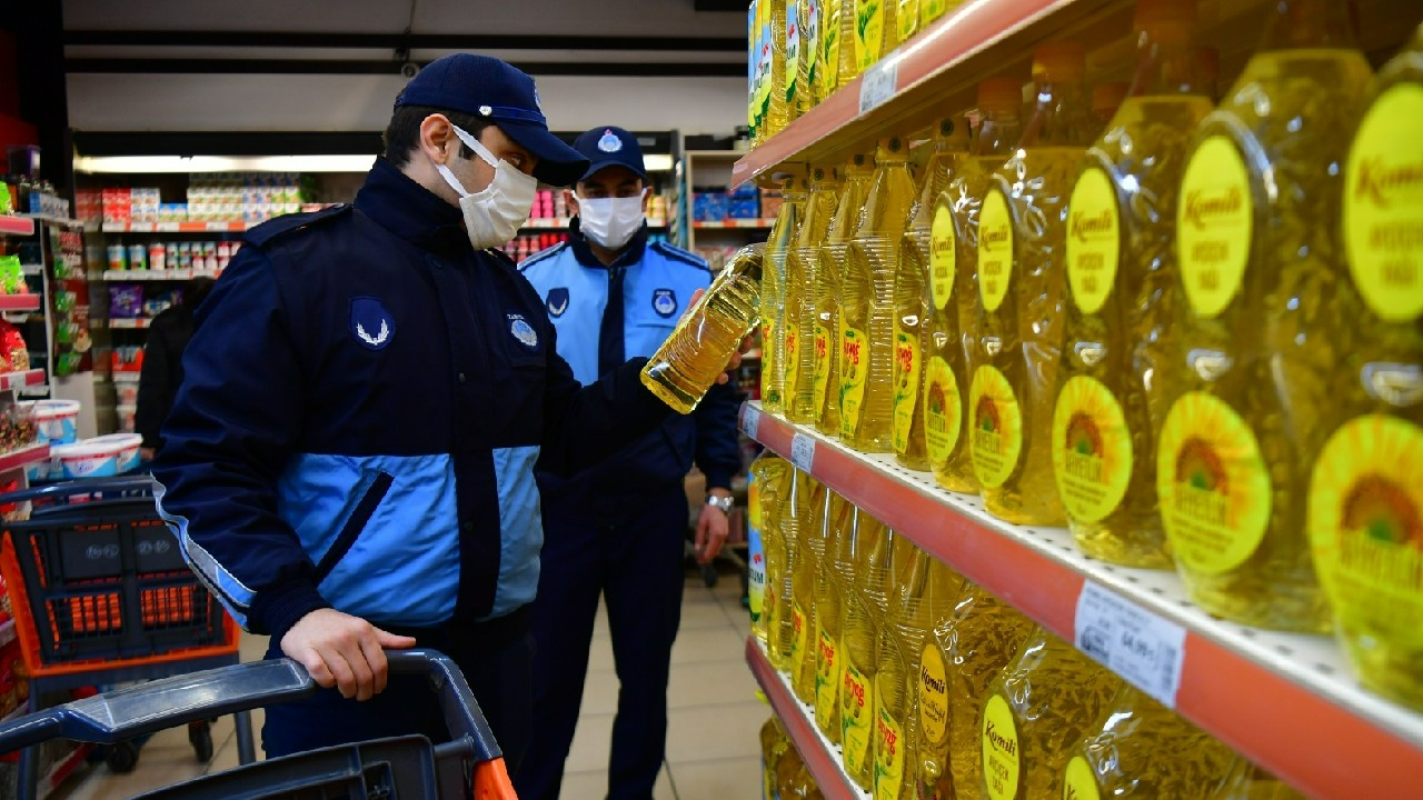 İstanbul'da marketlerde ayçiçek yağı denetimi yapıldı!