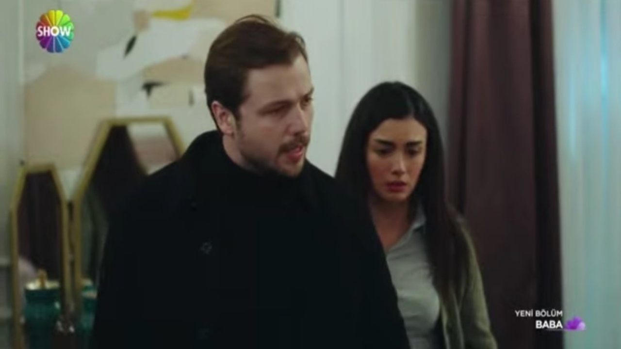 Özge Yağız ve Tolga Sarıtaş'tan Sürpriz Poz Geldi!