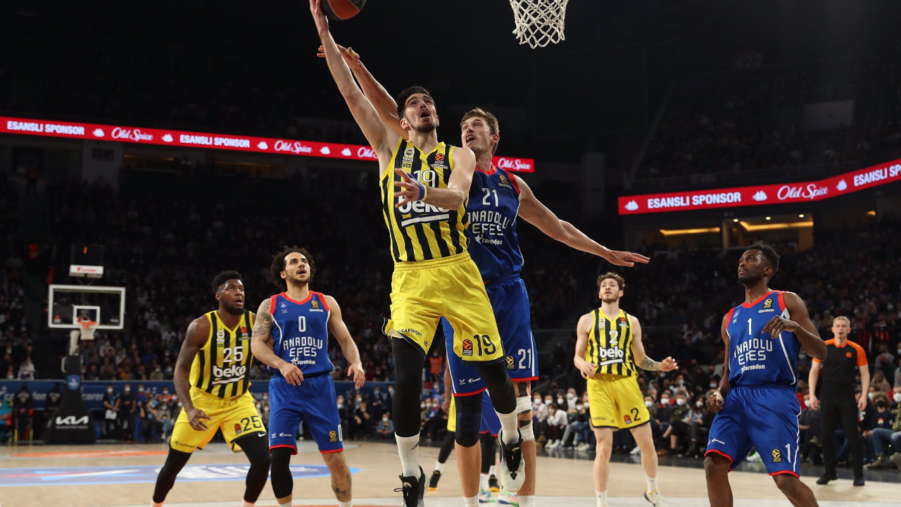Fenerbahçe Beko'dan Anadolu Efes açıklaması... Sarı-Lacivertliler'in 3 galibiyetini sildiren oy