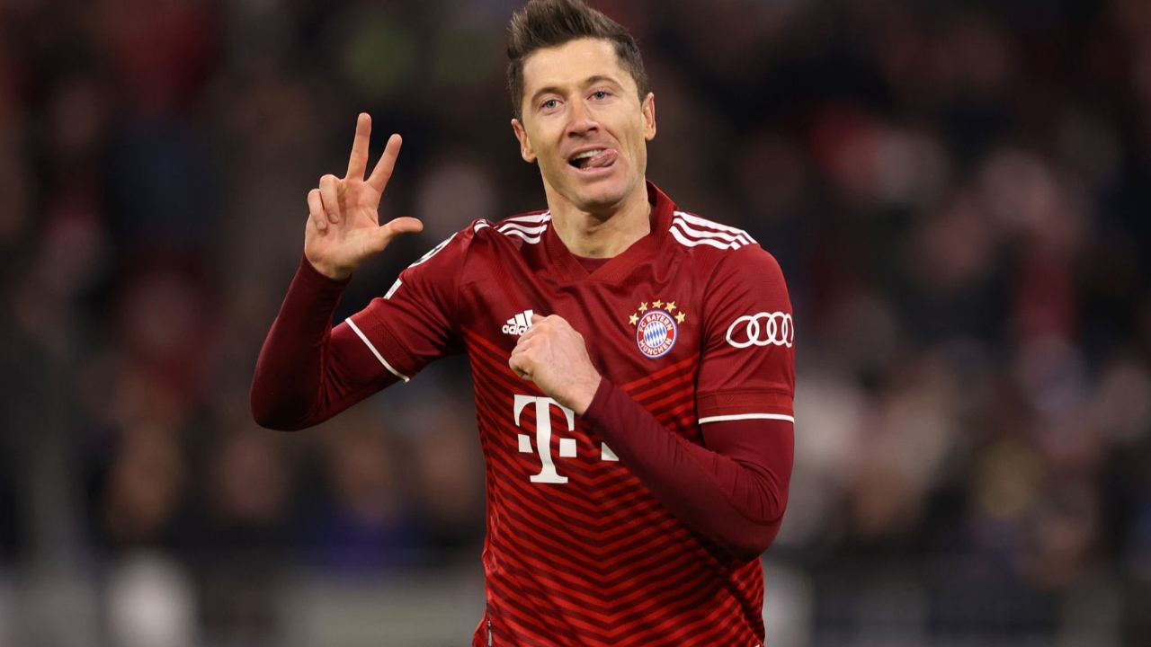 Robert Lewandowski'den 20 dakikada hat-trick... Şampiyonlar Ligi tarihine geçti