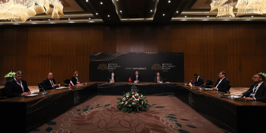 Antalya'da tarihi Rusya-Ukrayna zirvesi sona erdi