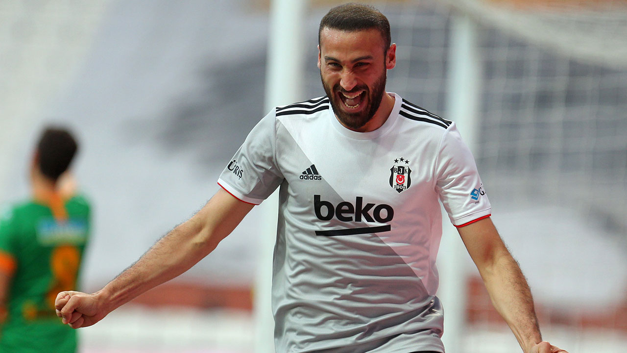 Beşiktaş'a eski yıldızı Cenk Tosun'dan müjdeli haber! Yollar yeniden kesişiyor..