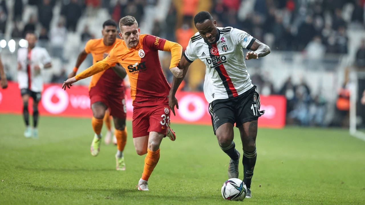 Derbi öncesi Galatasaray erteleme istiyor, Beşiktaş "çıkıp maçımızı oynayacağız" diyor