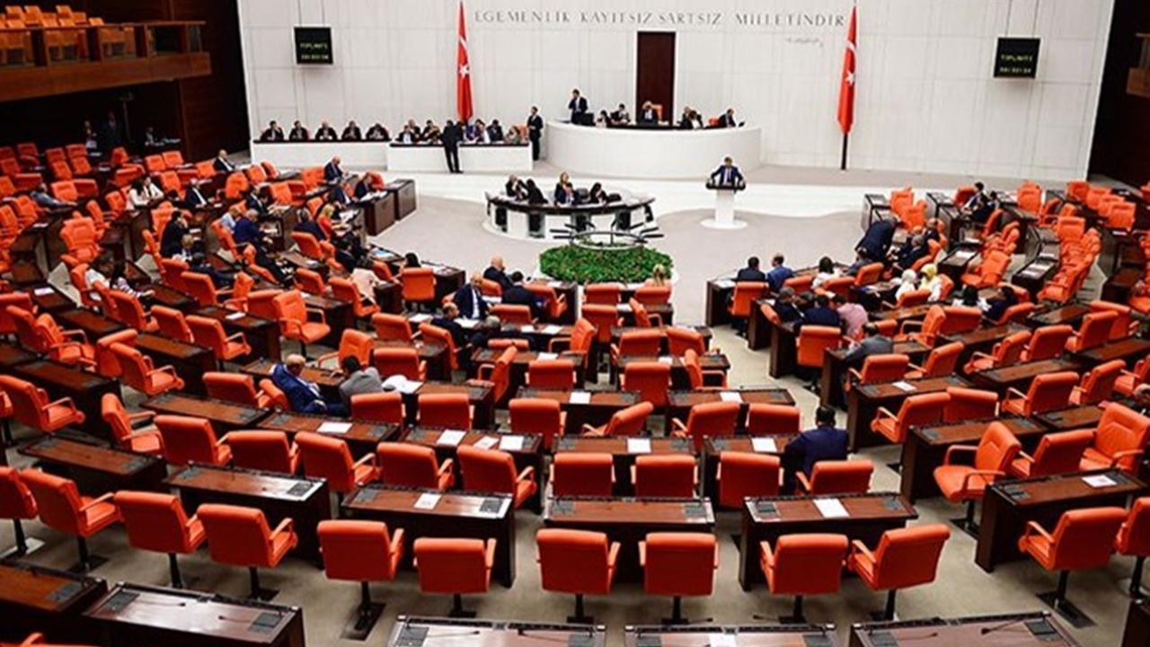 Seçim Kanunu Teklifi, TBMM Genel Kurulu'nda görüşülüyor