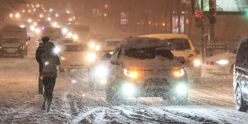 İstanbul'da kar etkisini artırarak devam ediyor! İşte kar manzaraları...