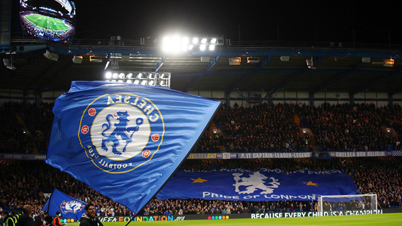 Yaptırımlarla darbe alan Chelsea'ye bir şok daha! Banka hesapları donduruldu..