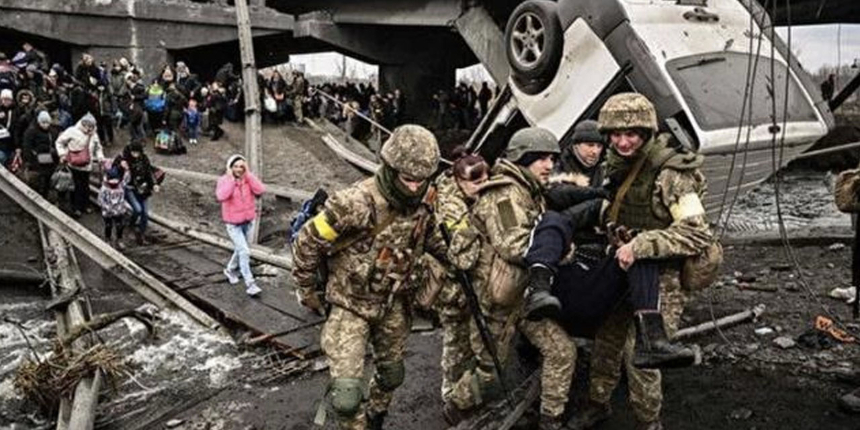 Rusya, evlerini terk etmeye çalışan sivilleri vurdu. Can kayıpları var