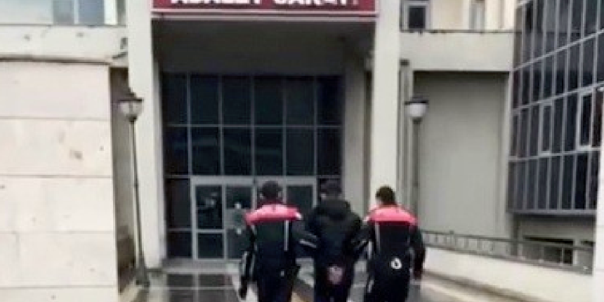 Çocuğa cinsel istismardan aranan zanlı kovalamacada yakalandı