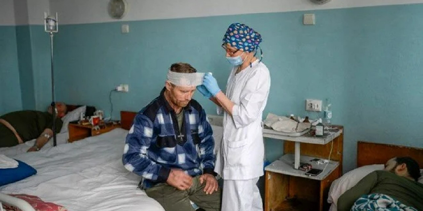 DSÖ: Ukrayna'da hastaneler, yaralılara tedavi sağlamakta zorlanıyor