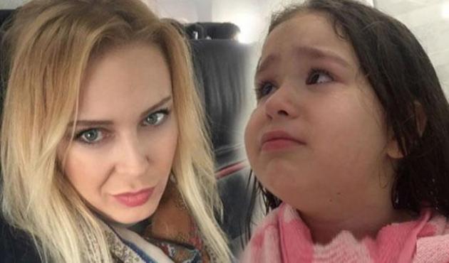Elif Ada'nın Atatürk için ağladığı videoya yapılan yorumlar Ayşegül Yıldız'ı çıldırttı! / VİDEO