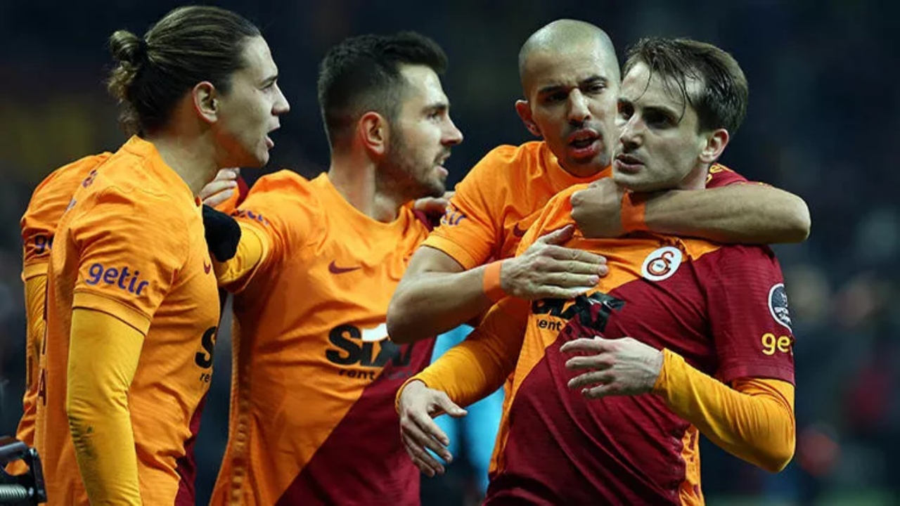Galatasaray Sosyal Medyada Rakiplerine Fark Attı!