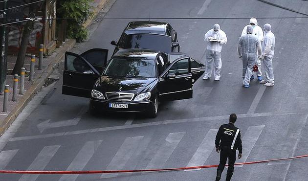 Yunanistan eski Başbakanı'na gönderilen bombalı zarfta yeni gelişme!