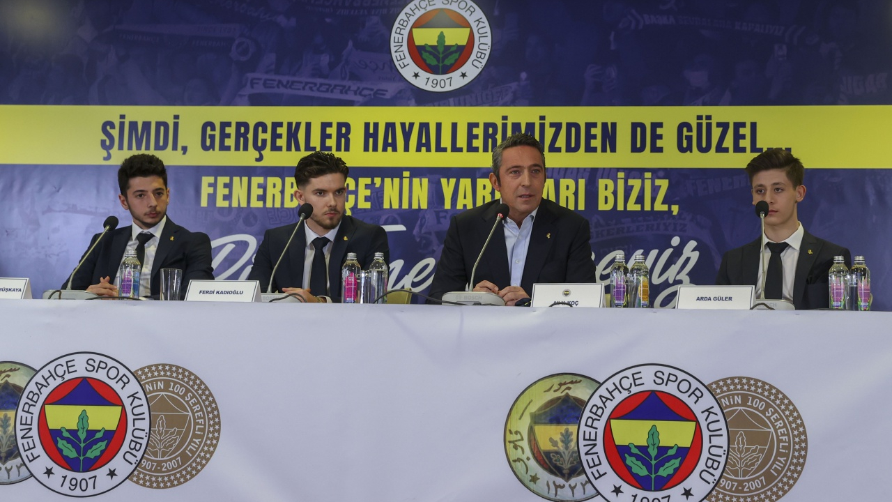 İsak Vural, Arda Güler, Melih Bostan, Osman Ertuğrul Çetin, Muhammed Gümüşkaya ve Ferdi Kadıoğlu için imza töreni