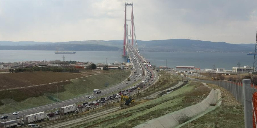 1915 Çanakkale Köprüsü’nde yoğun trafik!
