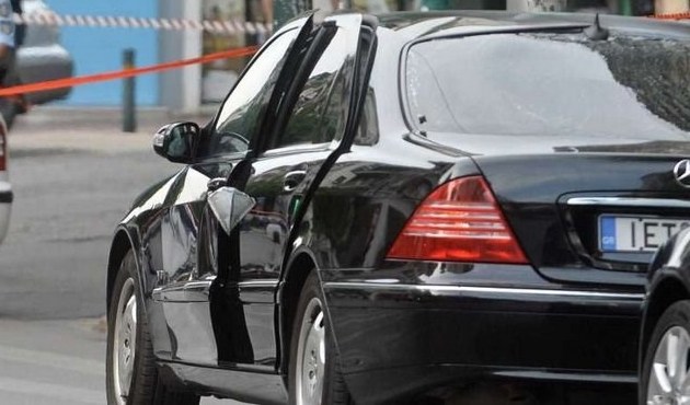 Yunanistan'da eski başbakana bombalı saldırı...