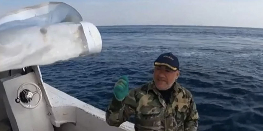 İlker Reis o anlar 'Geldikleri gibi gittiler' diyerek paylaştı: Yunan tacizini böyle görüntüledi