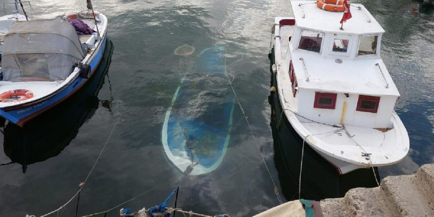 Marmara'da poyraz! Bir kayık battı