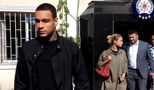 Van der Wiel: Sneijder 'defol git' demiş!