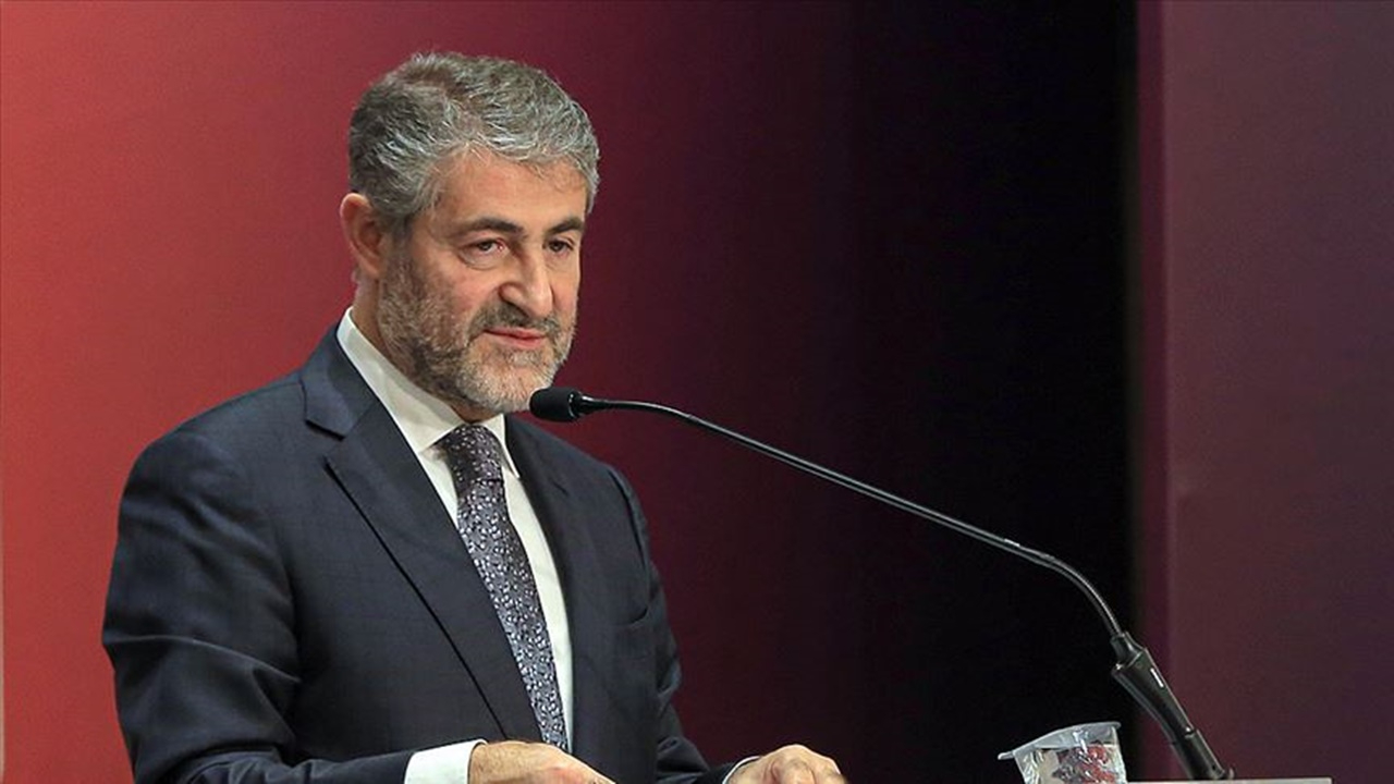 Hazine ve Maliye Bakanı Nebati: Enflasyonda artışın geçici olduğunu değerlendiriyoruz