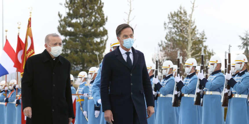 Cumhurbaşkanı Erdoğan, Hollanda Başbakanı Rutte’yi resmi törenle karşıladı