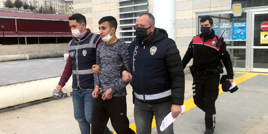 Japon turisti bıçaklamıştı! Cezaevinden çıktı, pompalıyla yoldan geçen birini vurdu