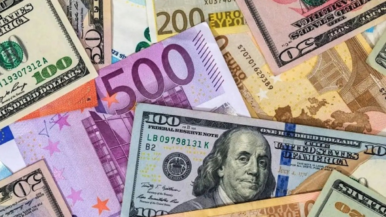 Enflasyon rakamları sonrası dolar yeni güne 14,71 TL'den başladı! İşte güncel rakamlar...