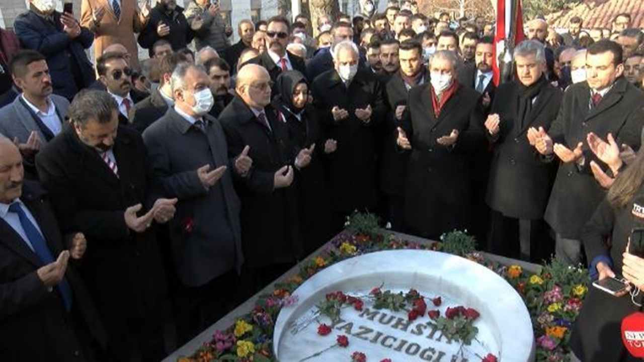 Muhsin Yazıcıoğlu kabri başında anıldı