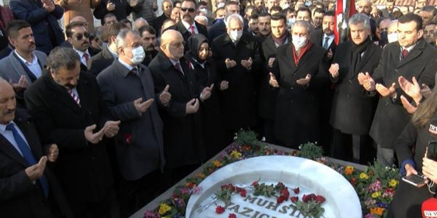Muhsin Yazıcıoğlu kabri başında anıldı