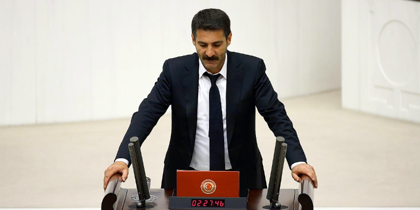 HDP Milletvekili Murat Sarısaç'a terör propagandasından hapis cezası verildi