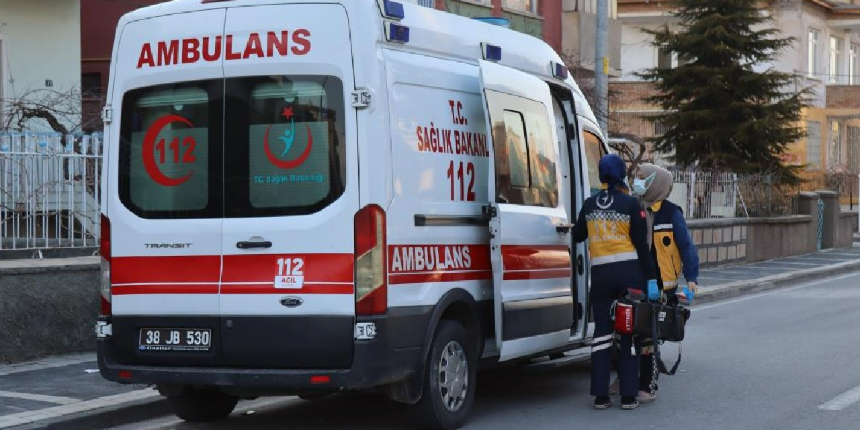 Kirayı almaya geldi, kiracısını ölü buldu!